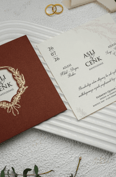 Chic And Elegant Wedding Invitation Cards For Stylish Celebrations