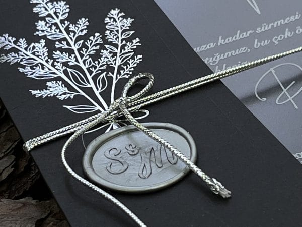 acrylic invitations with premium finish and modern layout