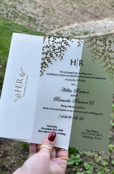quinceañera invitations with premium finish and modern layout