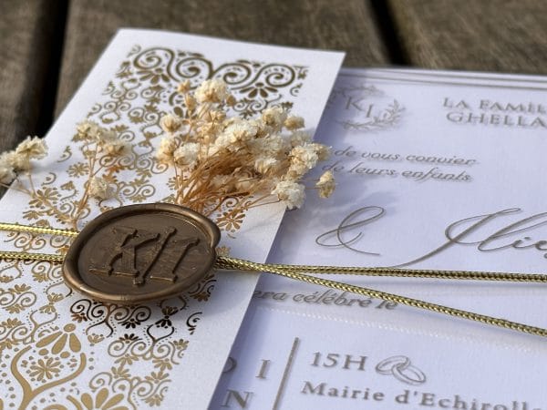 quinceañera invitations with premium finish and modern layout