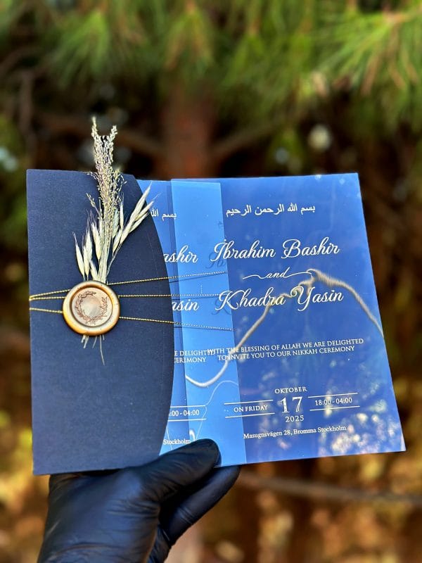 Acrylic Clear Wedding Invitation – Minimalist Clear Card with Gold Foil - Image 7