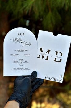Personalized Wedding Invitation – Arch Shape, White Pocket Envelope