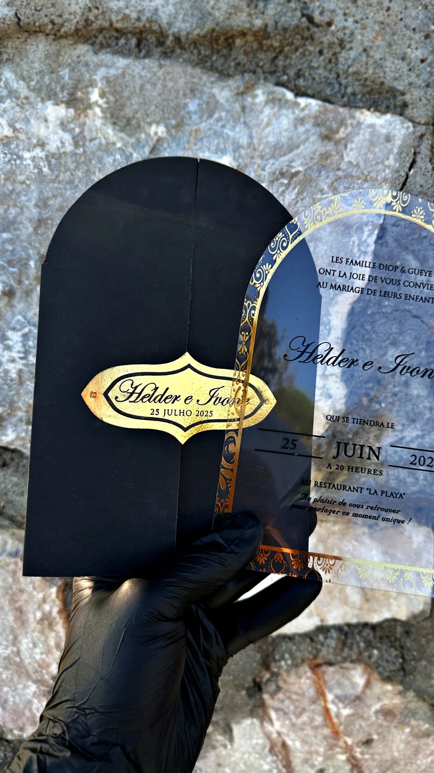 Clear Acrylic Wedding Invitation – Arch Shape, Gold Border, Black Envelope - Image 7