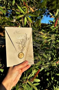 Transparent Acrylic Wedding Invitation – Elegant Gold Foil Clear Design